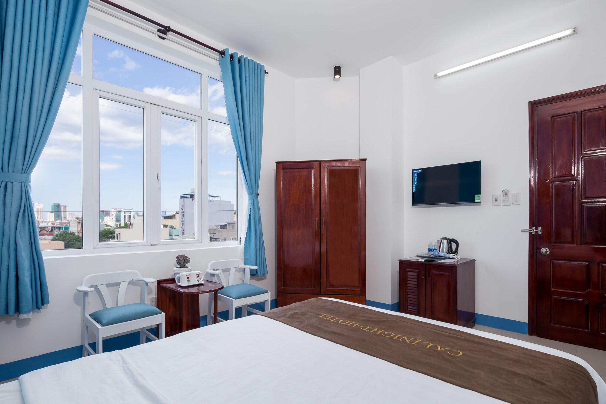Cali Night Hotel Da Nang Bagian luar foto