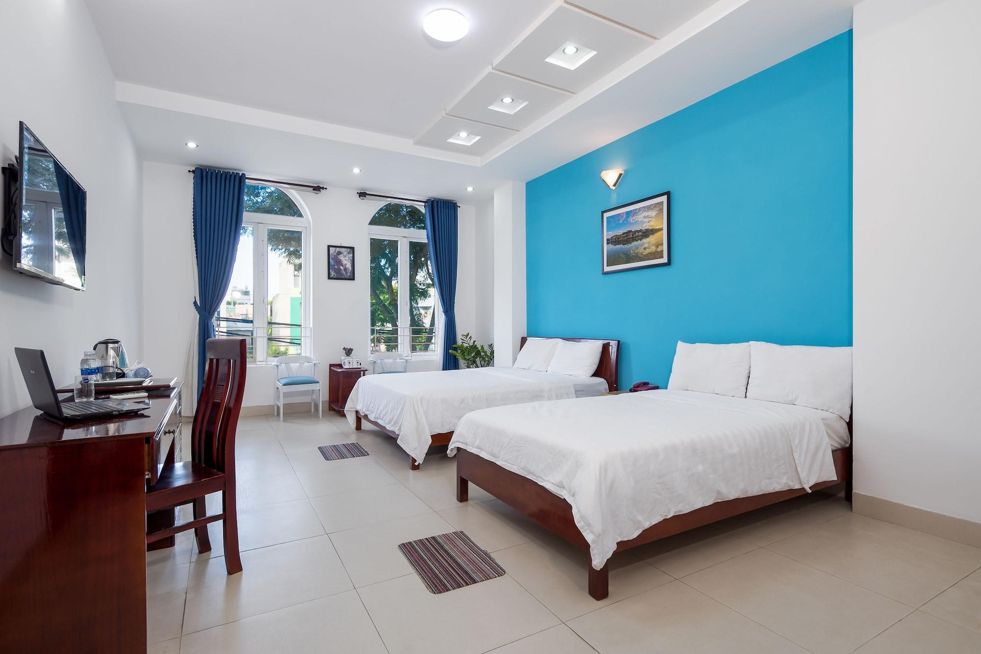 Cali Night Hotel Da Nang Bagian luar foto