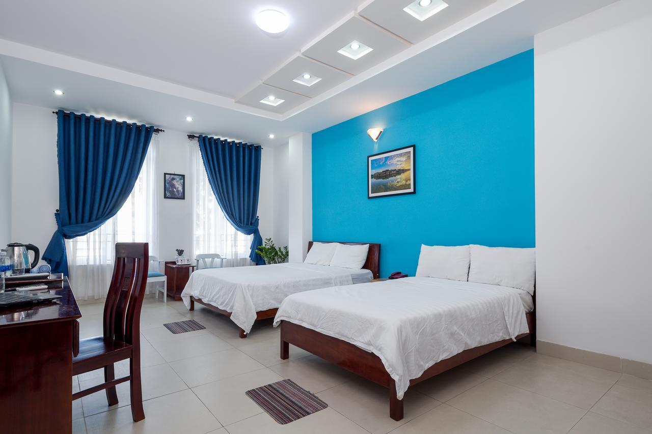 Cali Night Hotel Da Nang Bagian luar foto